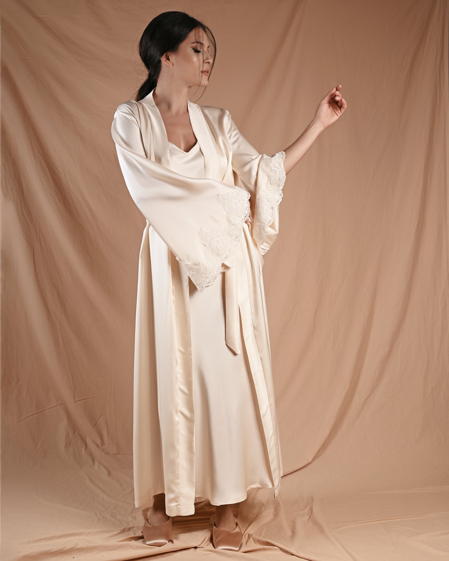 Marshmallow Cream Silk Lace Dressing Gown